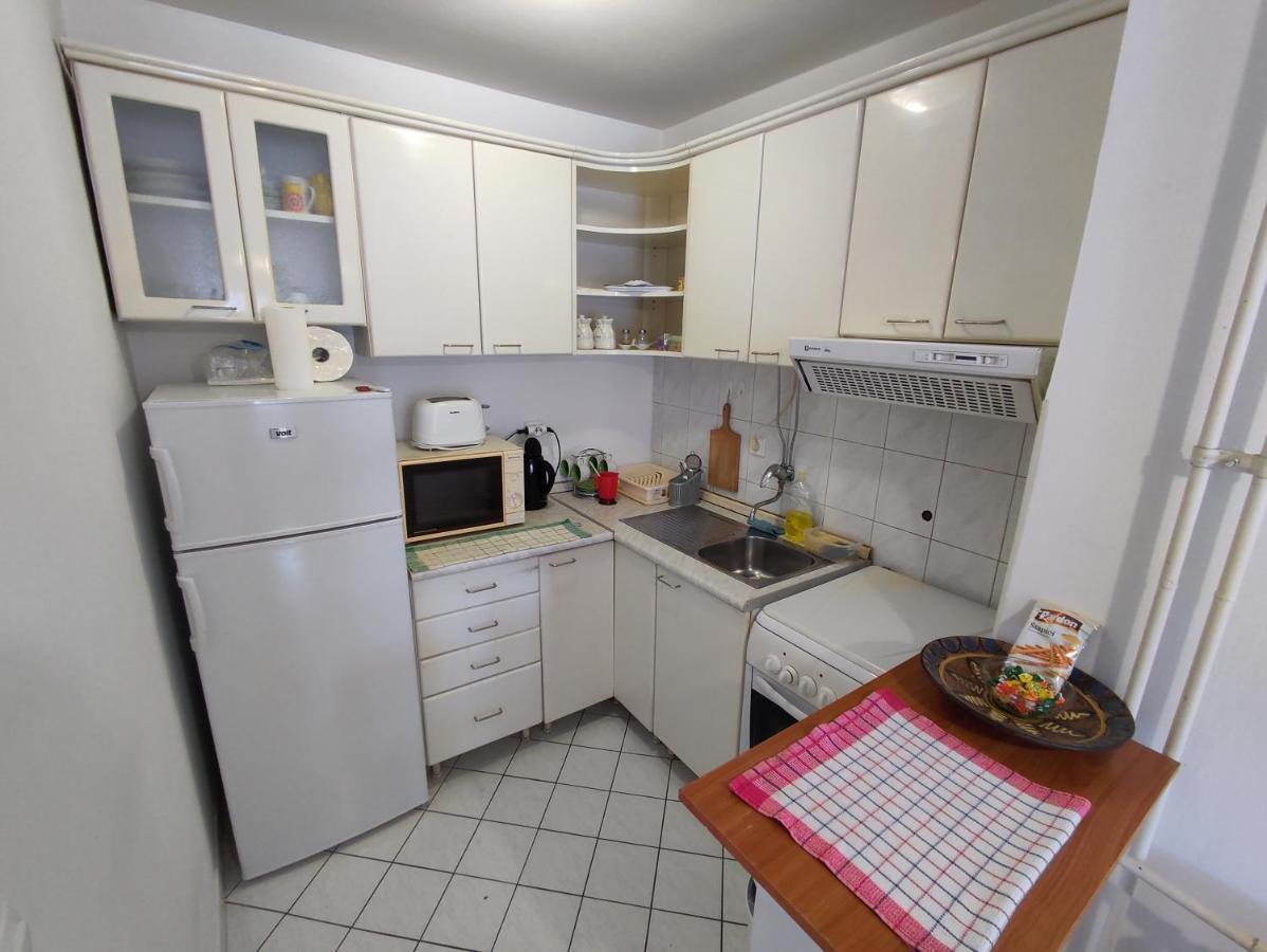 Woody Apartment โนวีซาด ภายนอก รูปภาพ
