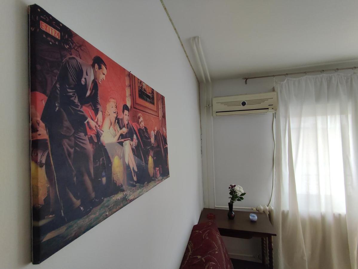 Woody Apartment โนวีซาด ภายนอก รูปภาพ
