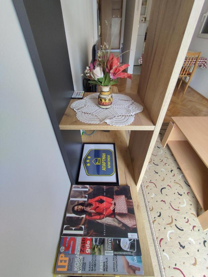 Woody Apartment โนวีซาด ภายนอก รูปภาพ