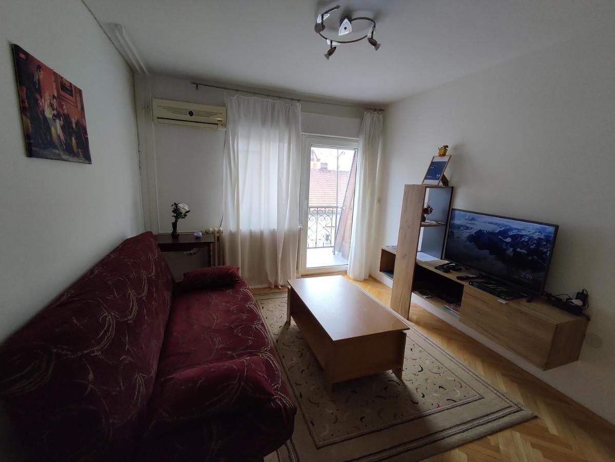 Woody Apartment โนวีซาด ภายนอก รูปภาพ